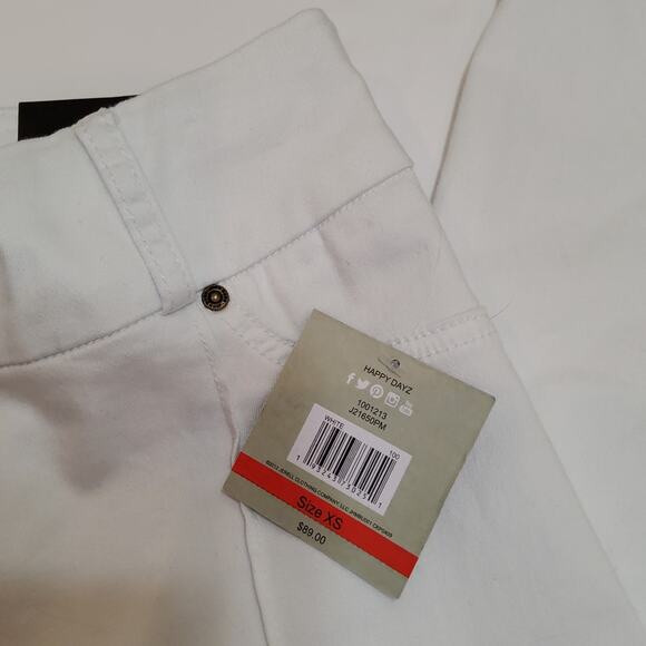 NWT. JOHN MARK SKINNY JEAN, SLIP ON SIZE XS, WHITE - Picture 5 of 12